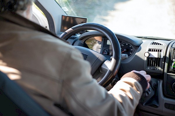 Driving in Older Age - Signs To Look Out For When It May Be Time To Stop Driving