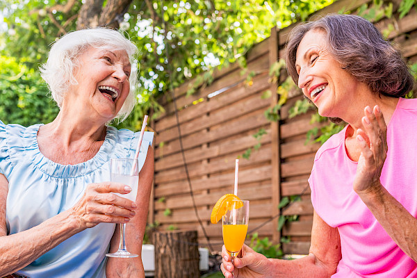 A Gentle Guide to Staying Hydrated in Warmer Weather